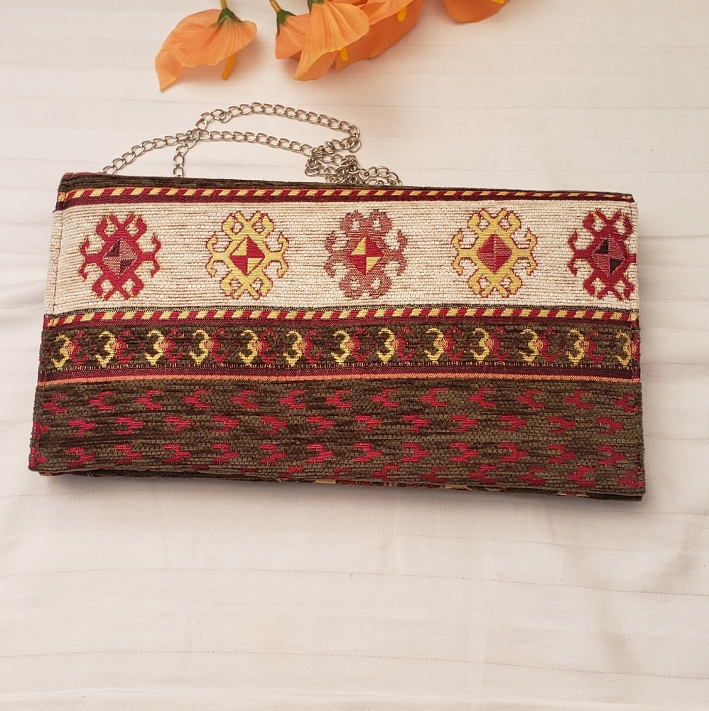 NWT**Boutique Tapestry Clutch Crossbody Purse - Picture 2 of 11